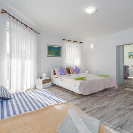 Apartmani Natasa Vrsar Exterior foto